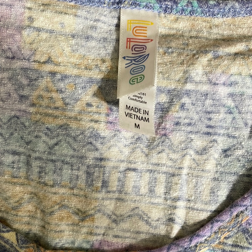 LulaRoe perfect tee
